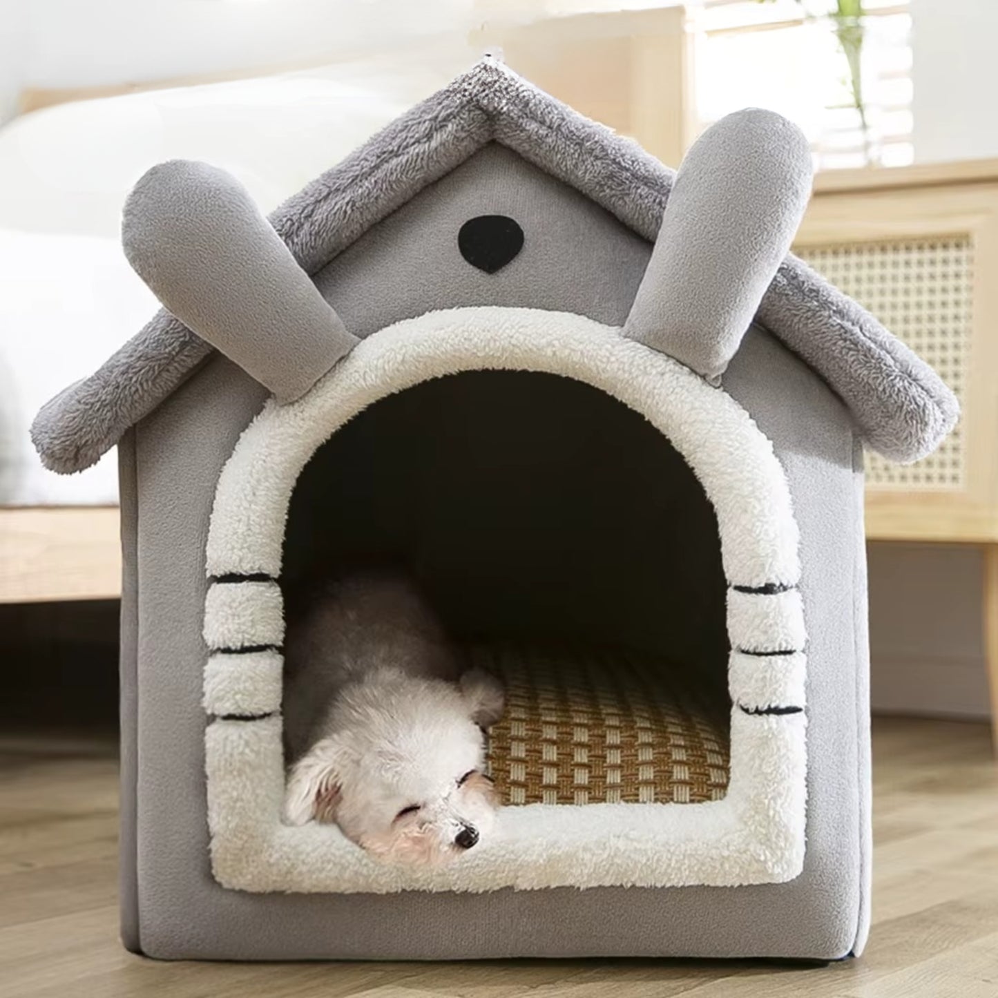 Soft Indoor Dog House – Warm Bed for Small Dogs & Cats