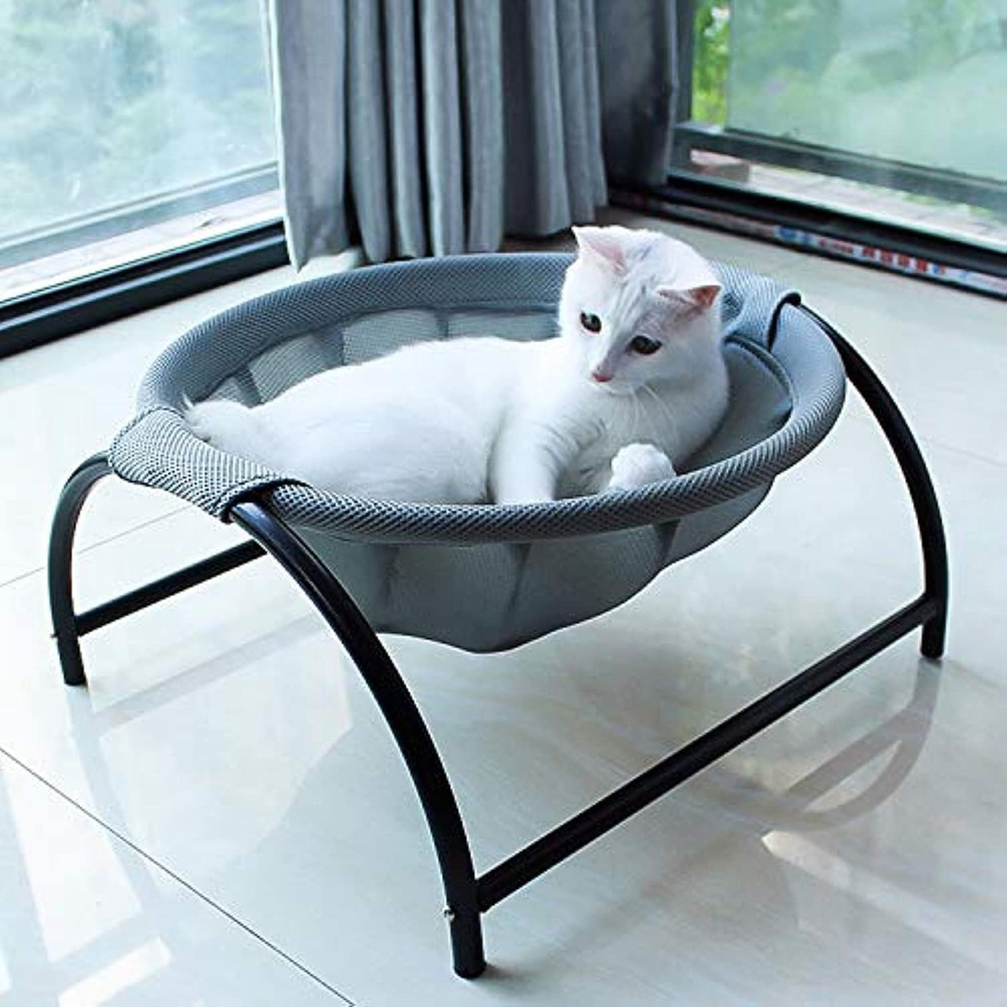 Hamac pour Chat - respirant - pour un confort rafraîchissant et une utilisation polyvalente.