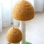 Arbre à chat en sisal naturel avec un adorable motif de champignon