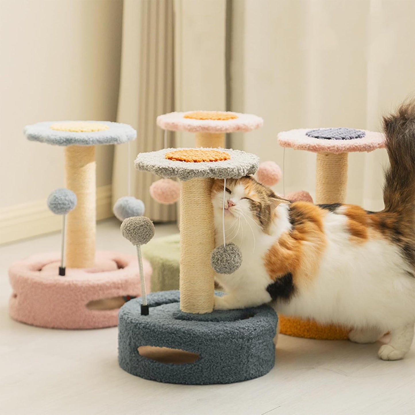 Petit arbre à chat tour – Griffoirs, plateforme de saut et balle de jeu